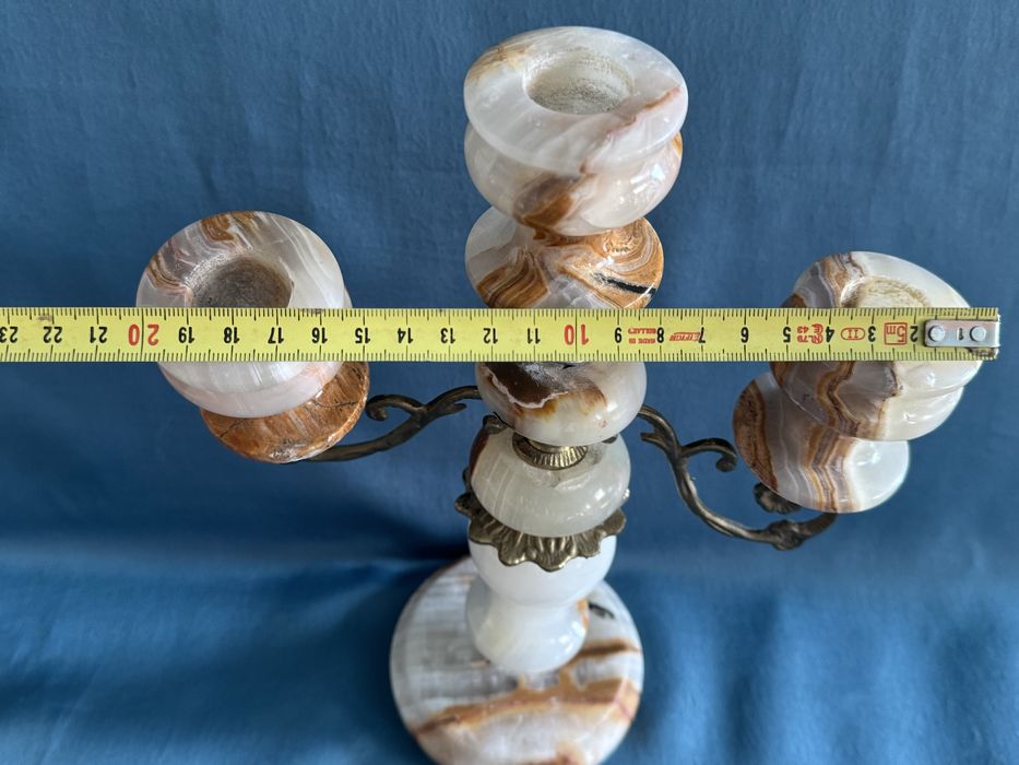 Свещник от Оникс