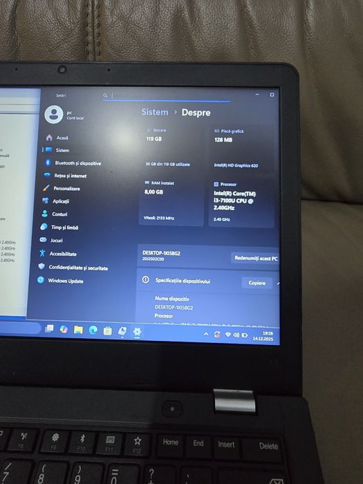 Laptop Lenovo 13, i3-7100, ram 8gb, ssd 128gb, bat 3ore