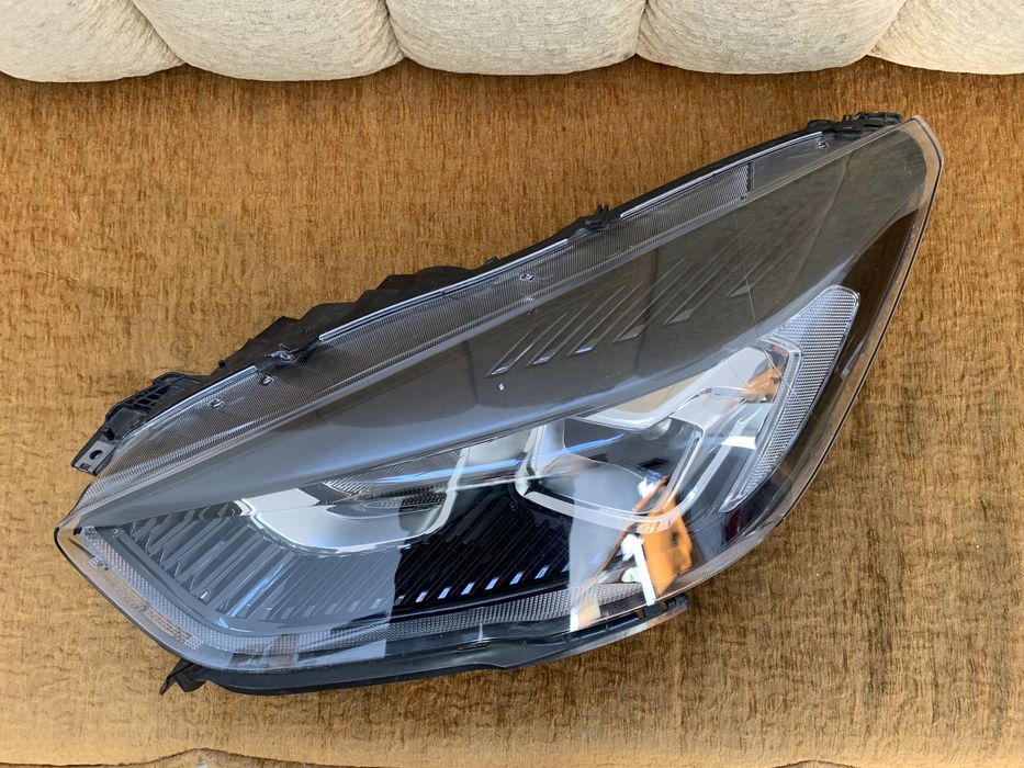 Far stanga Ford Kuga 2 2016-2019, Led Bixenon : GV41-13W030-GE