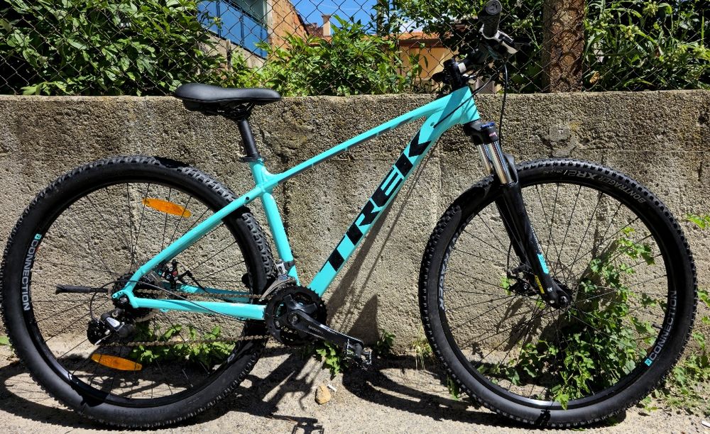 Trek Marlin 6 29 цола 24 скорости заключваща се вилка Дискови спирачки