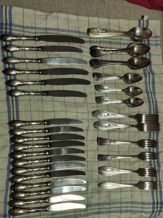 Set complet (72 piese) de tacamuri Rusesti argintate