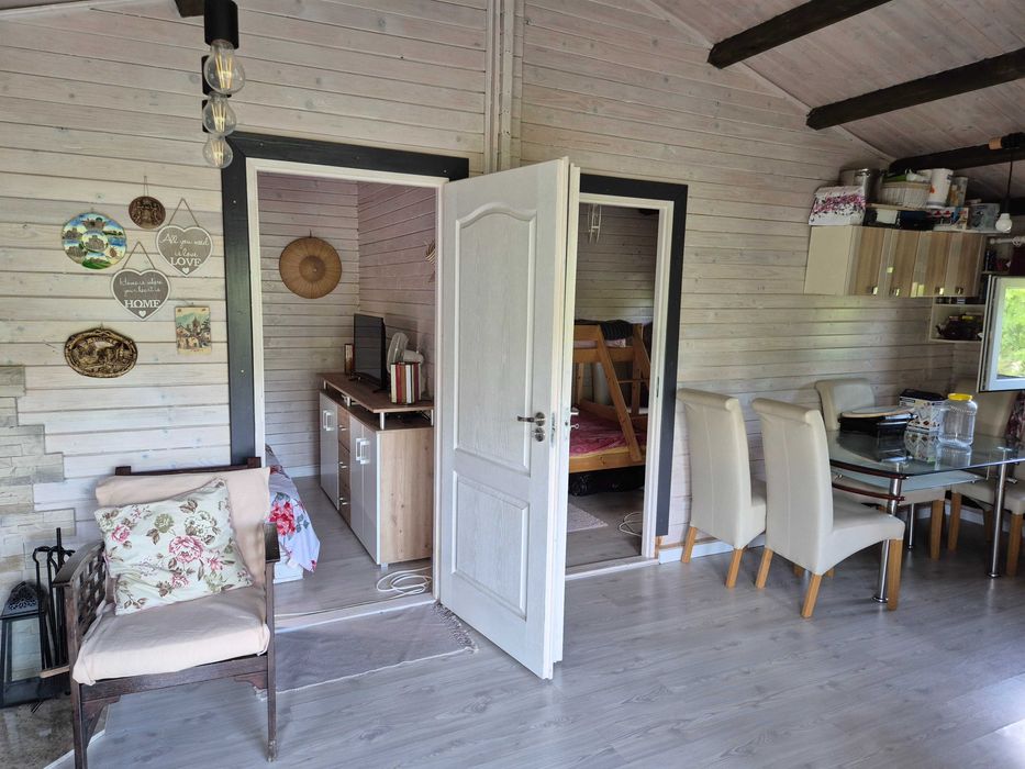 Cabana cocheta de vanzare