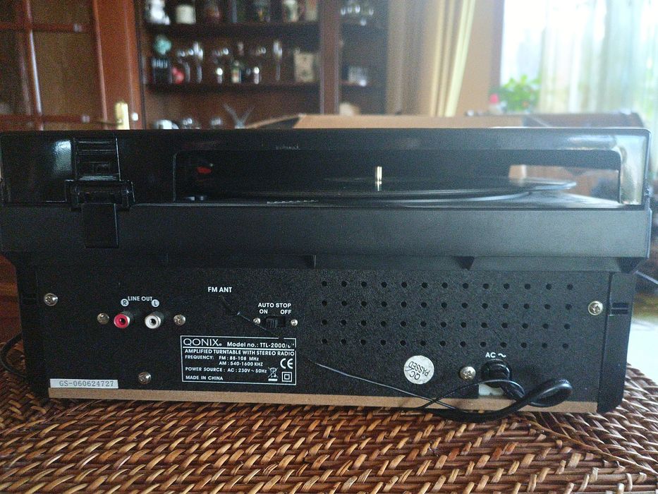 Pick up cu radio Qonix TTL 2000