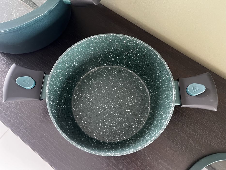 Кастрюли набор, 6.2 л и 3.2 л