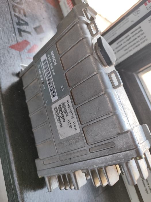 Запчасть ауди 100