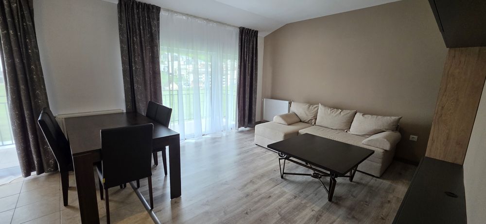 Inchiriez apartament doua camere