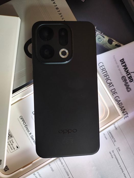 Vând Oppo find x9 aproape nou