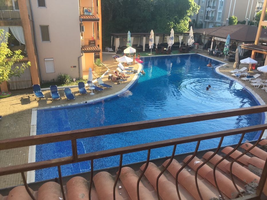 Дава се под наем Тристаен апартамент в к.к. Слънчев бряг - 89 кв.м за 499.8 € - Снимка #1