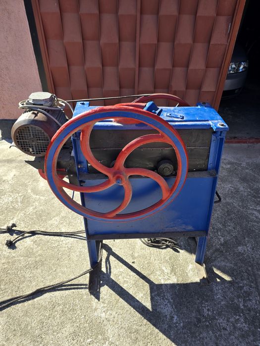 Sfarnitoare stiulet cu motor