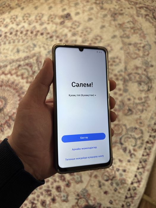 Vivo y04 смартфон