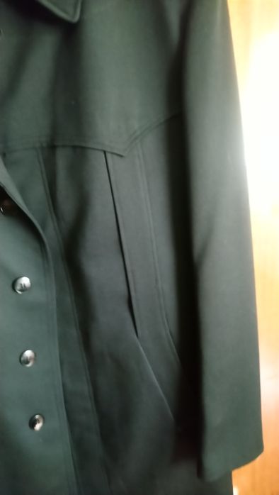 Официална мъжка връхна дреха. Пардесю.