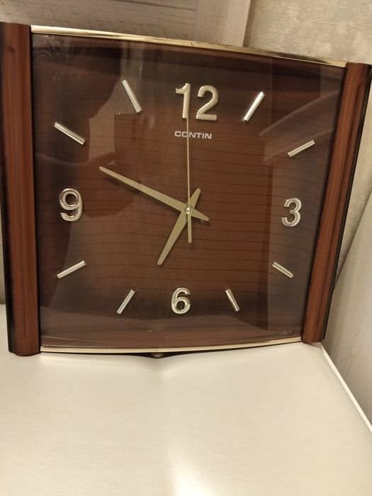 Настенные часы ширина 40см выысота 37 см за 990тг