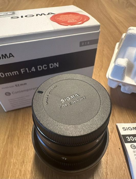 Sigma 30mm F1.4 DC DN Contemporary Sony E-mount  / Перфектно състояние!