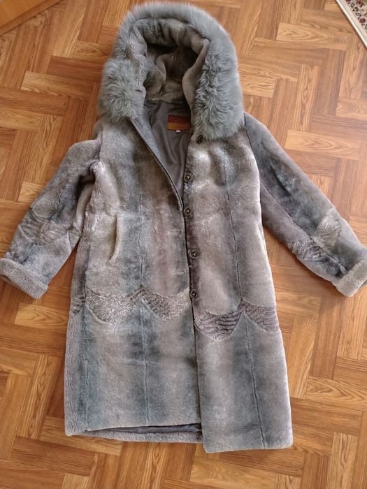 Продается Женская шуба