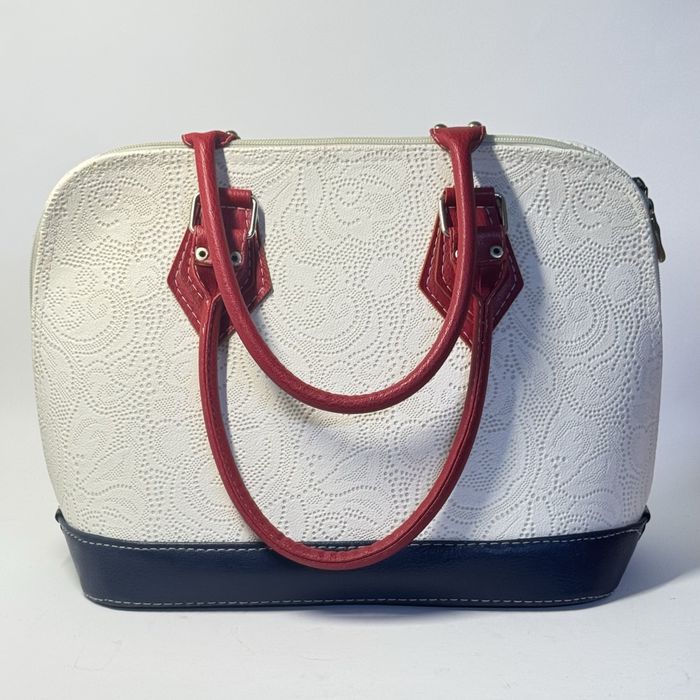 Дамска чанта от еко кожа – стилна