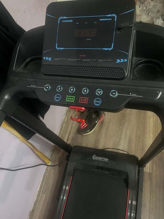 Бягаща пътека до 100 кг но аз съм 115 и не й пречи