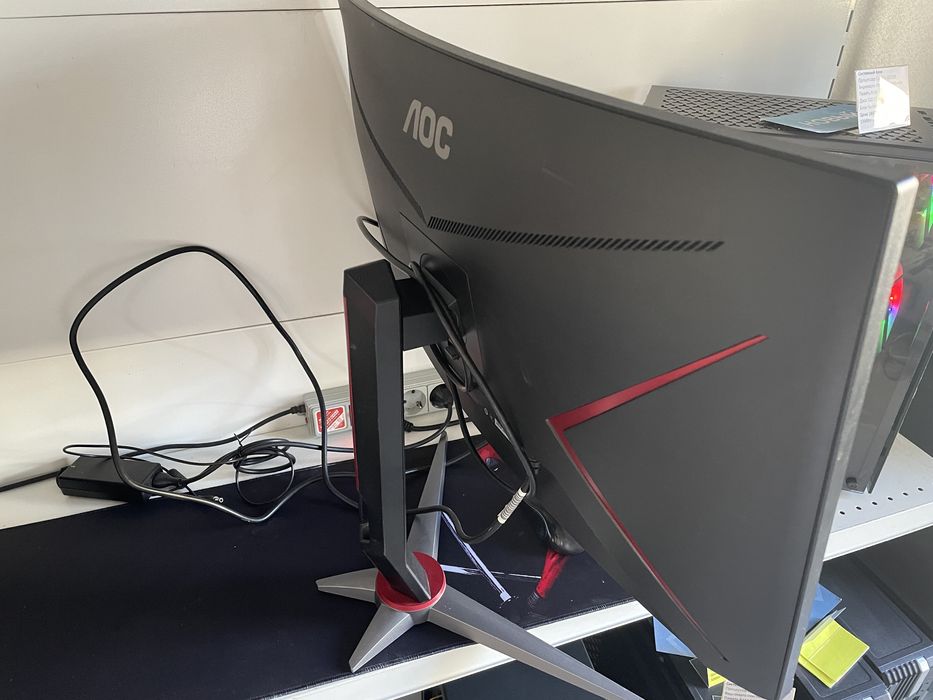 игровой AOC 27", 240Гц