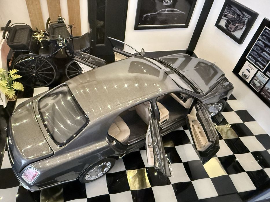 Bentley Mulsanne 1:18