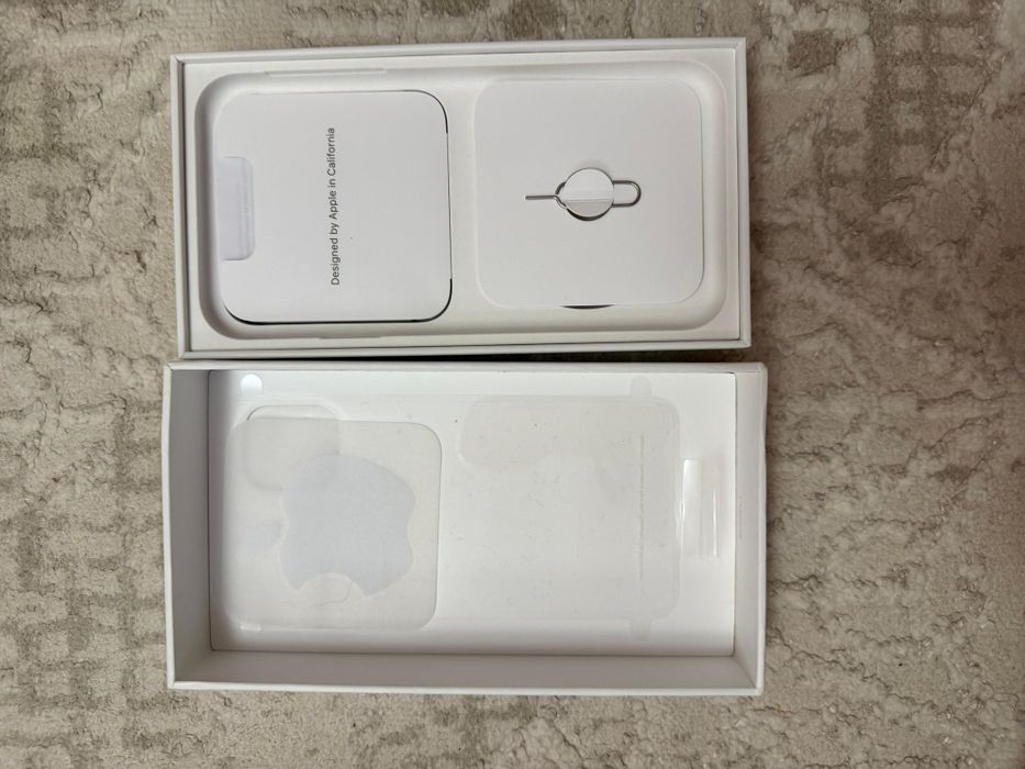 IPhone 11(Белый)