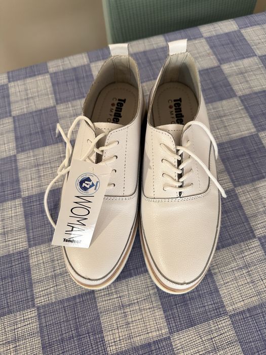 Дамски обувки от естествена кожа 39