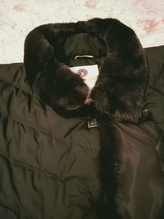 Куртка женская, полупальто