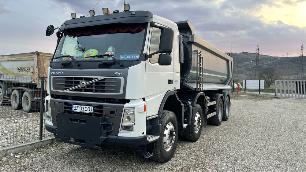 Volvo   FM  8 X 4