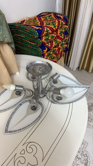 Люстралар сатылады