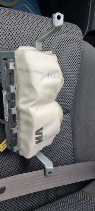 Airbag pasager toyota avensis t27