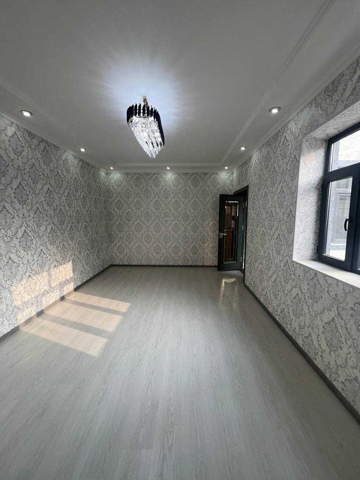 участка сотилади юнусобод бодомзор 2 сотик 2 этаж 8 хона