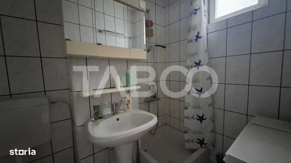 Apartament 3 camere decomandat 65 mp zona Mihai Viteazul