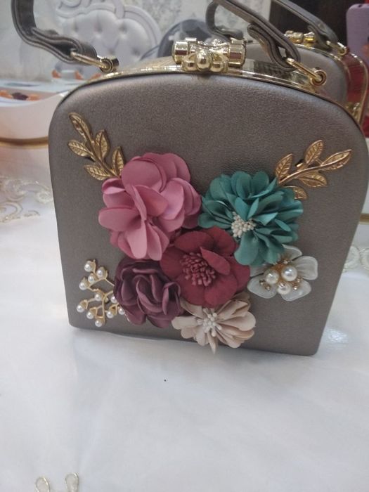 Сумка чиройли ЯНГИ. Нархи 50 минг