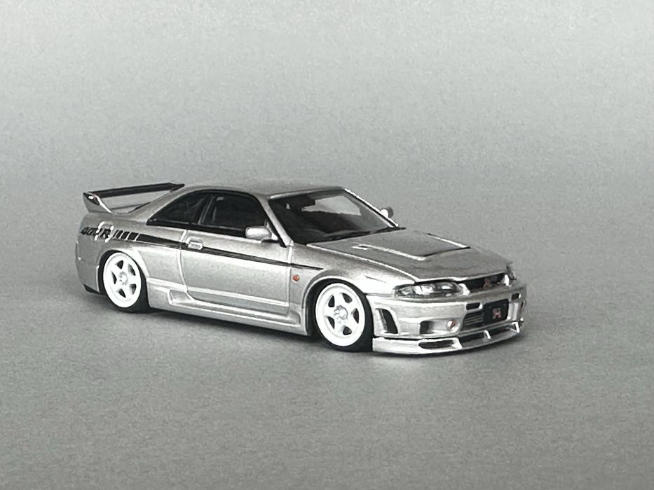 Macheta 1:64 Nissan R33 Nismo GTR ( nu tarmac hot wheels )