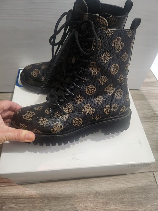 Боти Guess оригинални