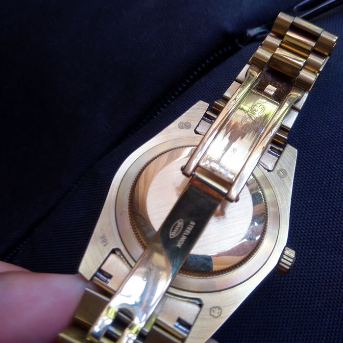 Часы rolex daydate мужские продам