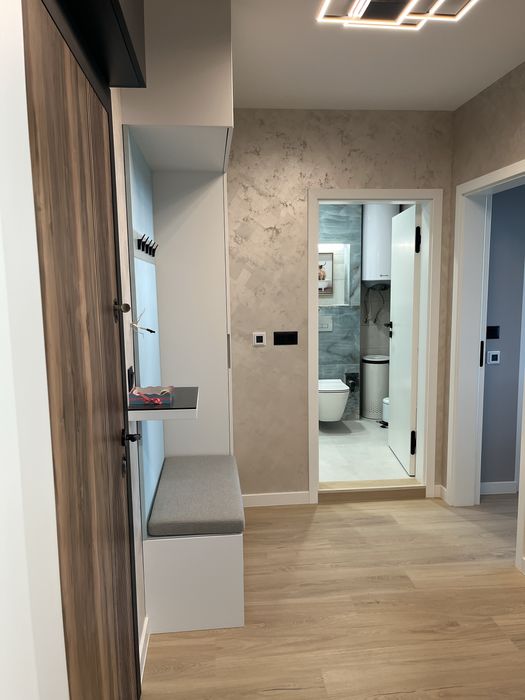 Дава се под наем Двустаен апартамент в к.к. Св.Св. Константин и Елена - 65 кв.м за 1200 € - Снимка #2