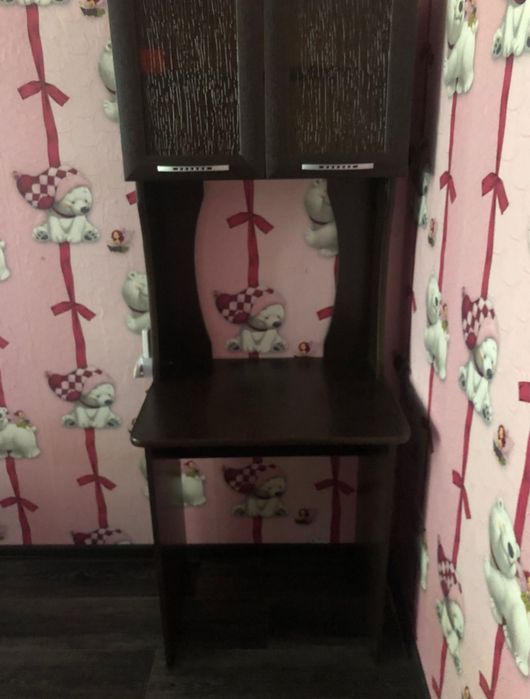 Продам шкаф темно коричневый