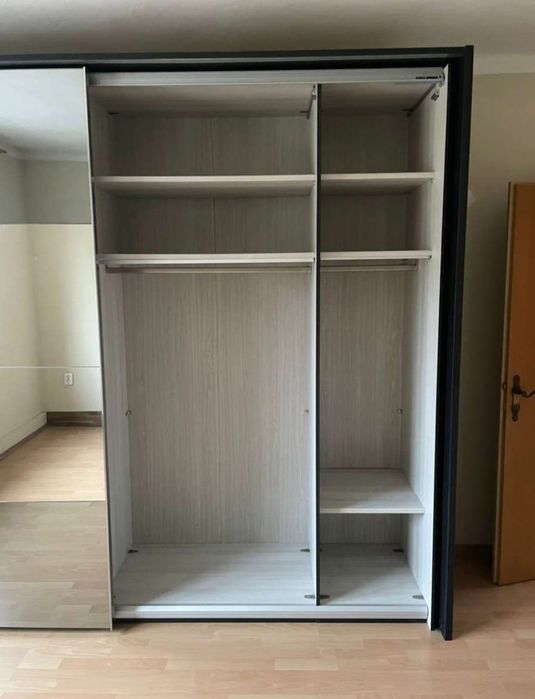 Dulap cu oglinda