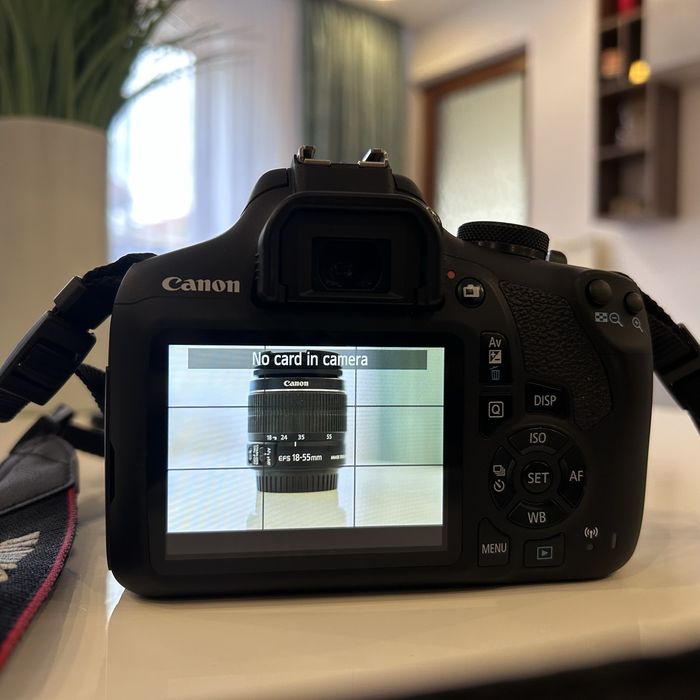Canon 2000D pachet complet