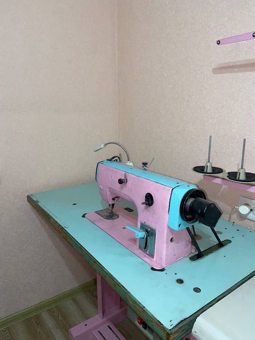 Продаетса швенний машини