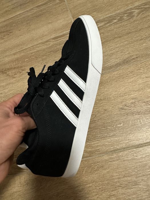 Adidas unisex marimea 39