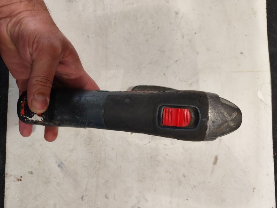 Намалена цена Акумулаторна ножица за ламарина Бош Bosch GSC 12V-13 + 2