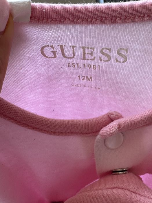 Бебешки ританки гащеризон Guess