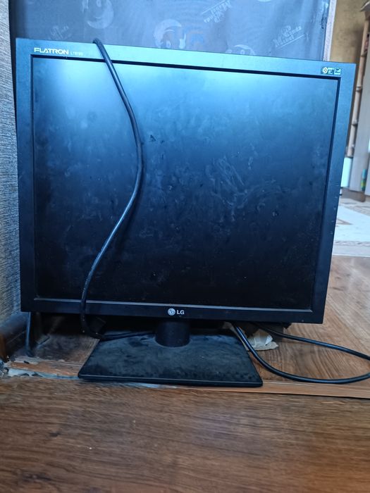 Монитор LG flatron L1919s