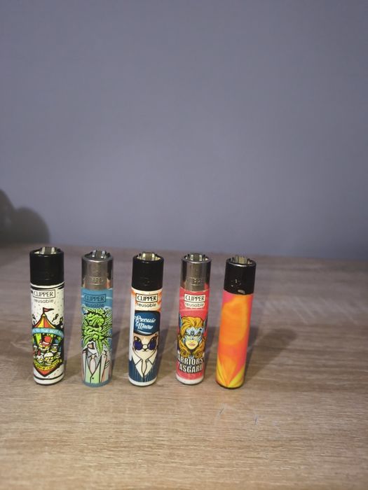 Clipper cu modele și culori frumoase