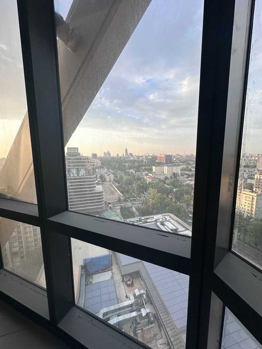 Сдается в аренду помещение в PIRAMIT TOWER!