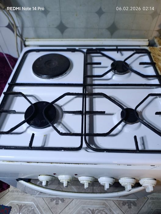 Продам газовую плиту