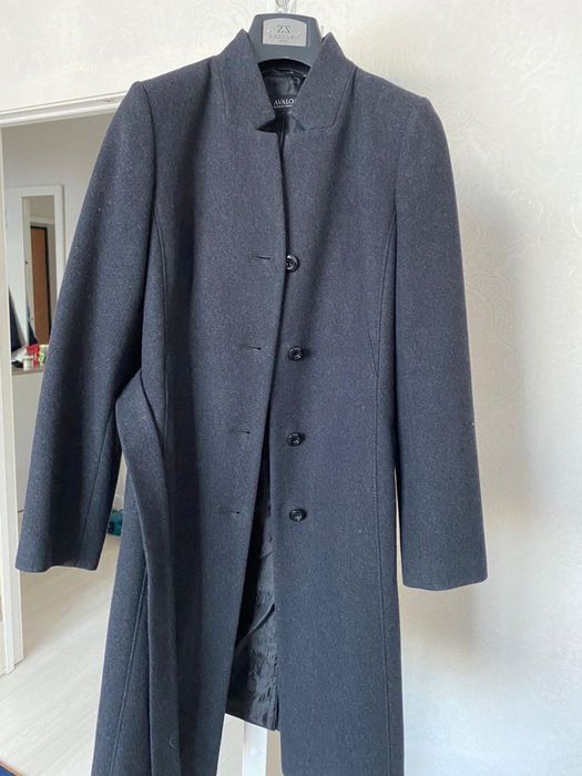 Женское пальто фирмы  Avalon