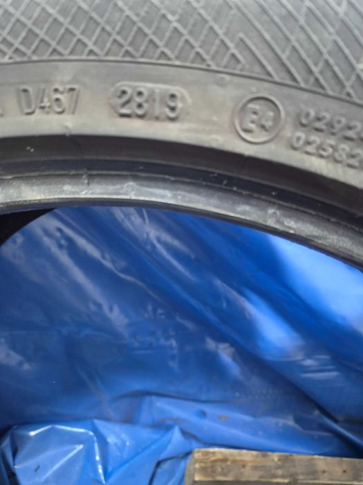 245/45/20 Continental