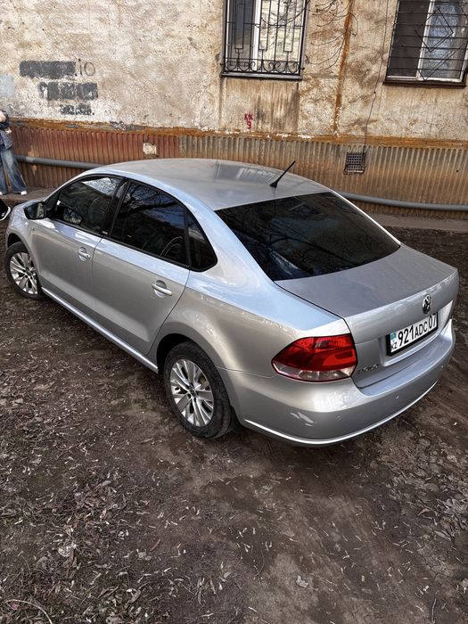 Volkswagen Polo Sedan, рестайлинг