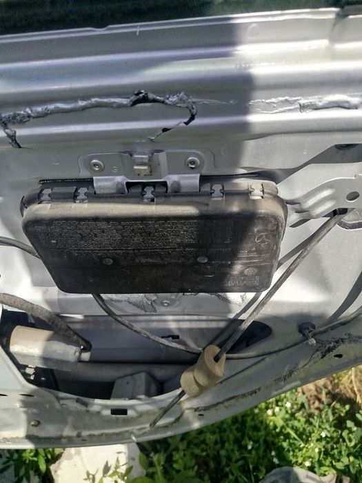 Стеклоподьемник, аэрбаг